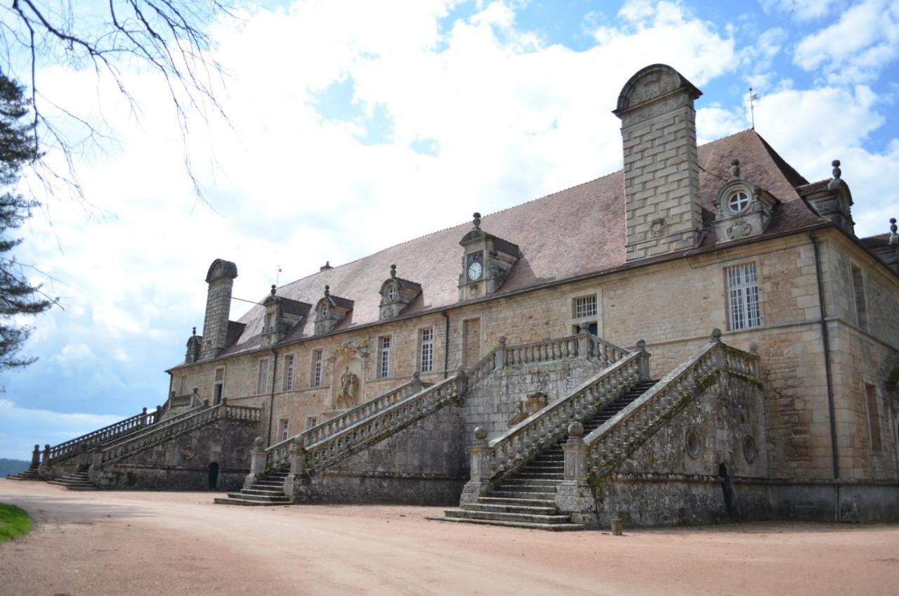 Les Perruchons Ancienne Grange Renovee Avec Soin Villa Ozolles Buitenkant foto